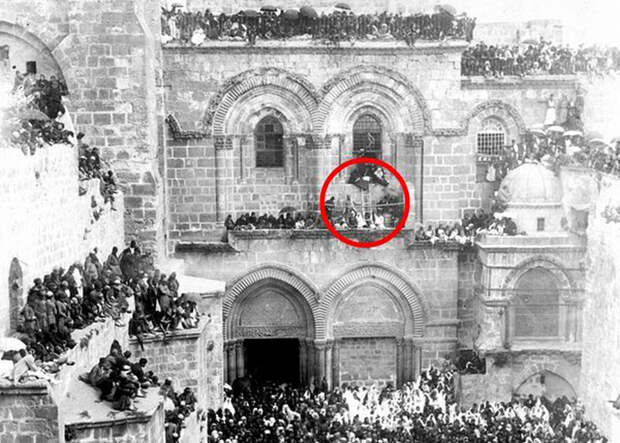 В праздники она была незаменима. 