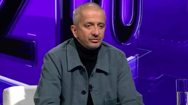 Богомолов заявил о желании набрать актерский курс