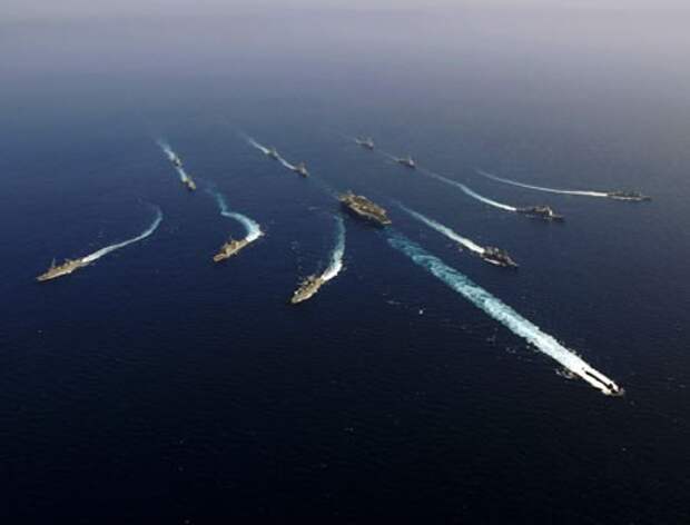 Генсек НАТО поднят по тревоге. Путин объявил проверку Северного флота