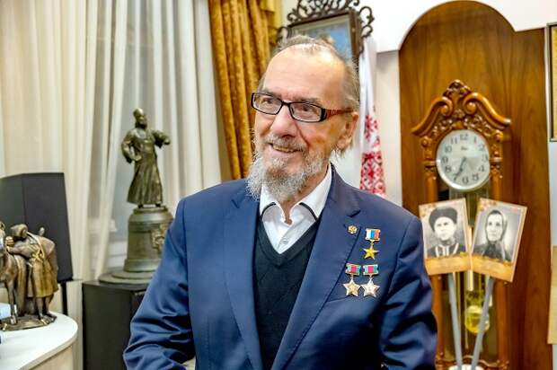 Виктор Захарченко: Его песни очищают душу и зовут народ к единению