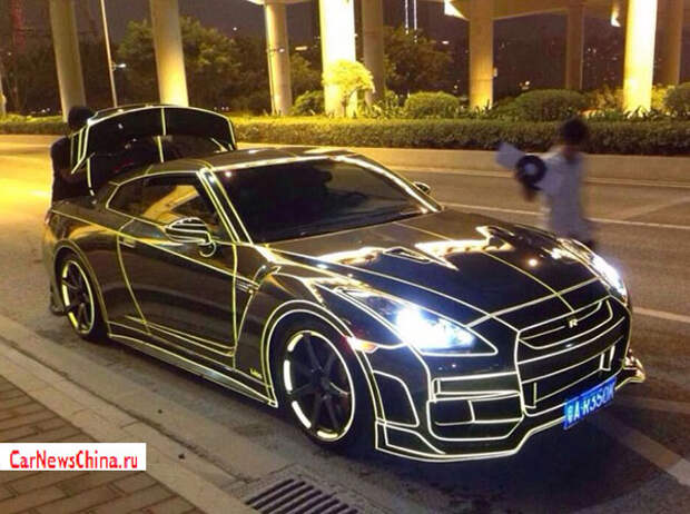nissan gtr glow dark china 1 600x448 Nissan GT R светится в темноте в Китае