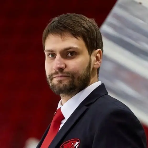 Уступаем на старте полуфинала.