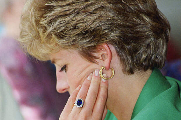 Диана и ее сапфировое кольцо