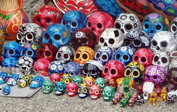 Раскрашенные мексиканские черепа