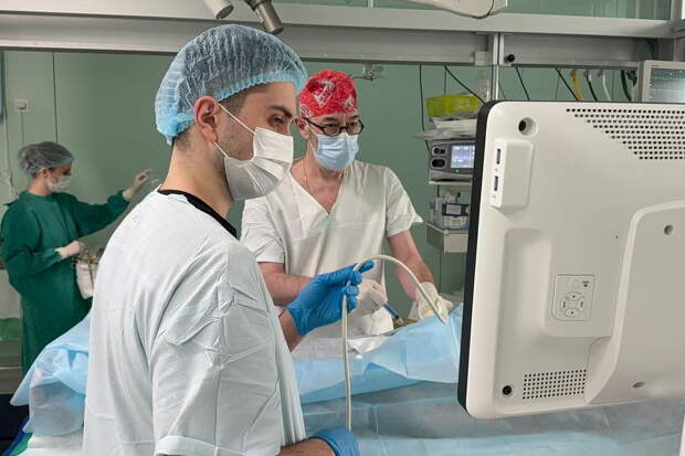 Петербургские депутаты приняли в первом чтении законопроект о медцентрах