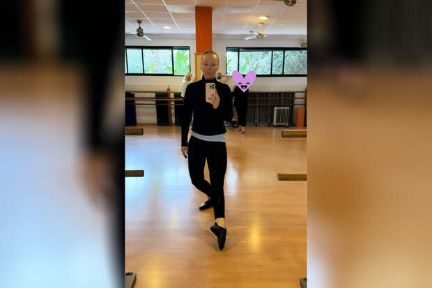 Певица Альбина Джанабаева снялась без макияжа на тренировке
