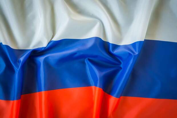 День Государственного флага встретили в России и на освобожденных территориях. История символа насчитывает три столетия | Изображение 2