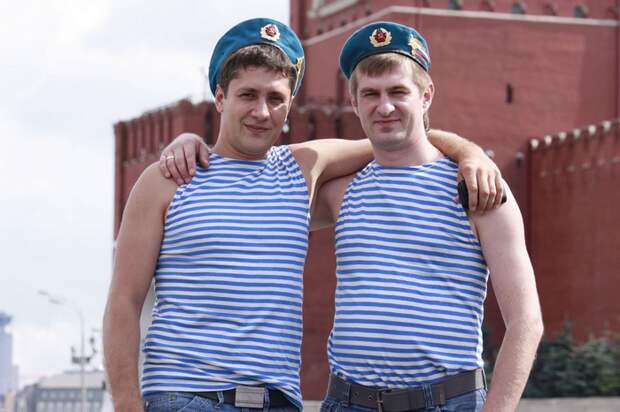 военные