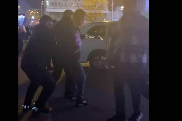 «Головорезы Зеленского»: ирландского журналиста шокировала казнь при мобилизации