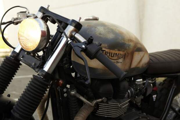 MG_1939 Кастом Triumph Thruxton CRD # 20 "Impeccable"