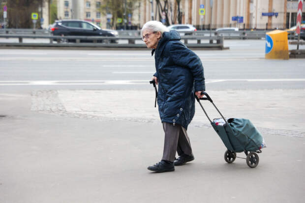 «А отдыхать когда?»: Депутат Госдумы выступил за снижение пенсионного возраста