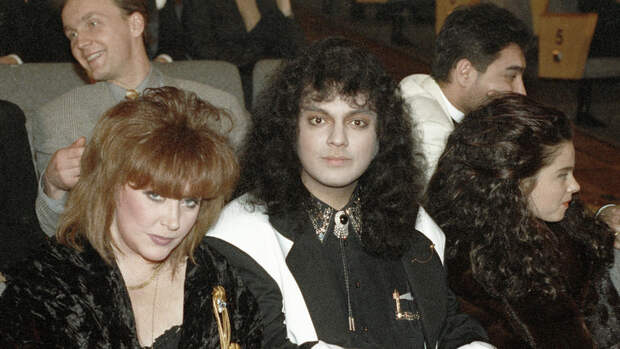 Экс-директор Киркорова Дзюник: Пугачева полностью контролировала творчество певца