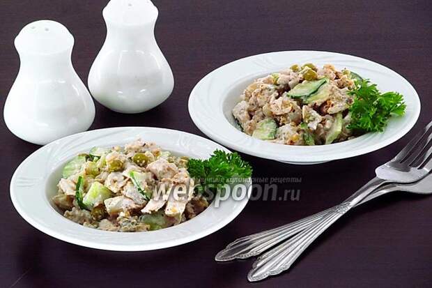 Фото Салат куриный с орехами