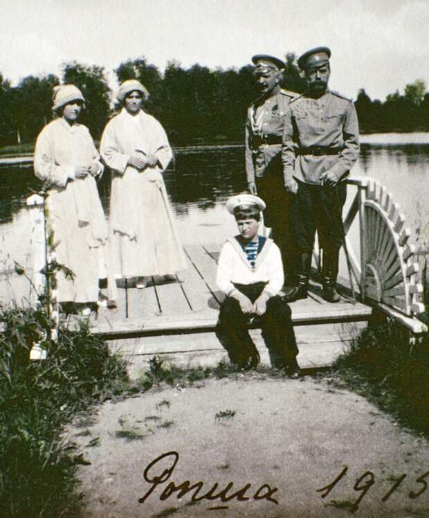 Семейные фотографии царской семьи Романовых Семейные фотографии царской семьи Романовых Романовы, семья, фото