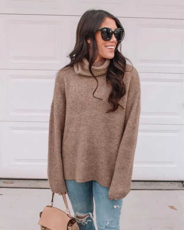 20 примеров как стильно носить свитер в любых стилистических направлениях
