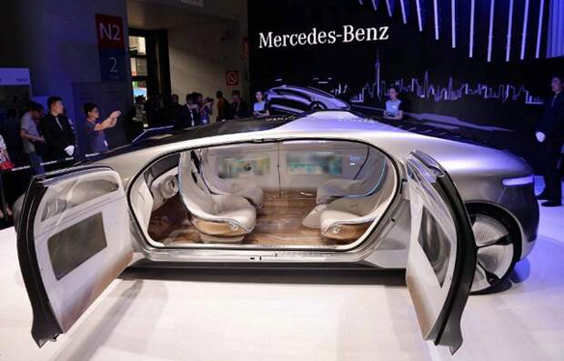 Автономный концепт от Mercedes-Benz.