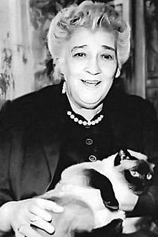 http://russiahousenews.info/images/stories/Pictures_9/teatr/Ranevskaja_Faina_Georgievna.jpg