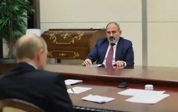 Пашинян намерен доложить в ОДКБ о «предательстве» со стороны Путина. Армянам это не понравилось