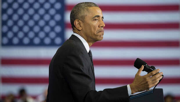 Президент США Барак Обама выступает перед студентами колледжа в Чикаго. Архивное фото.