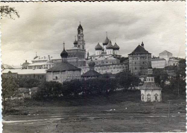 Троицко-Сергиевский монастырь в Загорске. 26.07.83 г..jpg