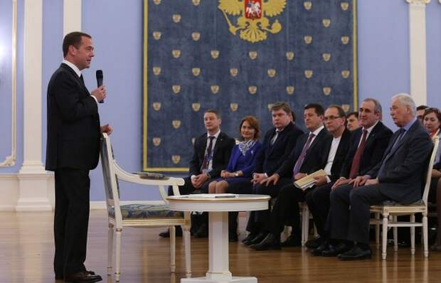 Патриотическая передовица: Дмитрий Медведев – явка с повинной. Часть 2