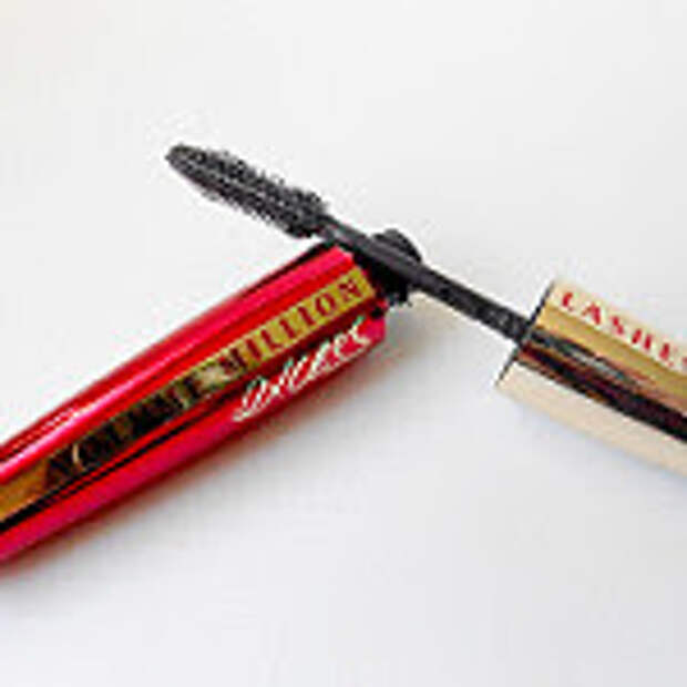 mascara