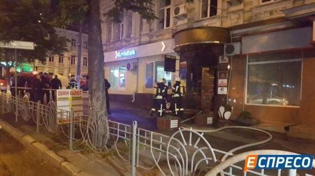 В жилом доме в центре Киева прогремел взрыв