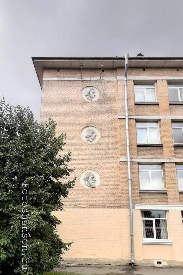 Бродя по Санкт-Петербургу Бродя по Санкт-Петербургу