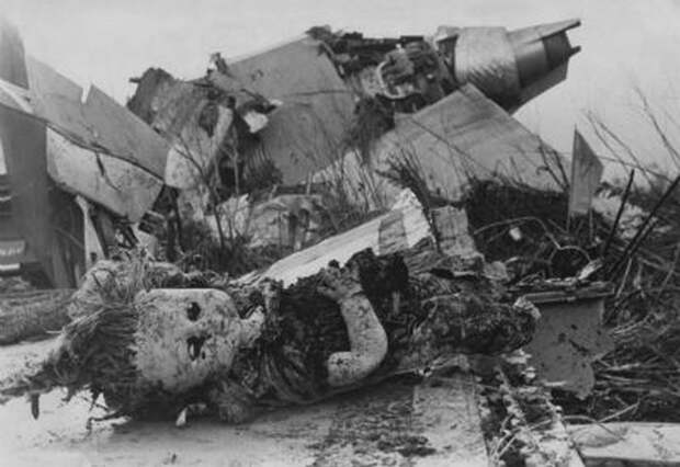 Фото с места гибели лайнера Tri-Star. Фото с места гибели лайнера Tri-Star.