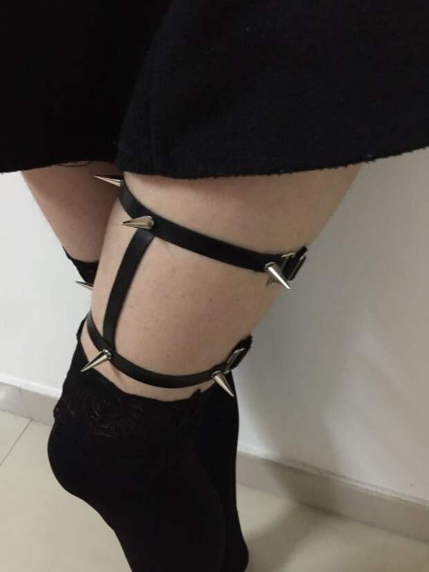 Подвязки из кожи (подборка)