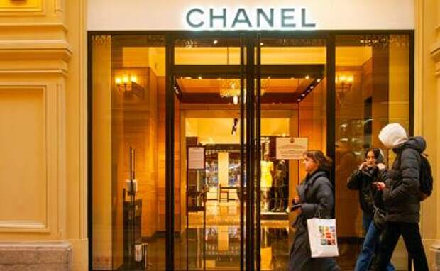 «Элитка» переживает: Chanel нас оставит без сумочек за 300 евро. Опять в Дубай лететь?