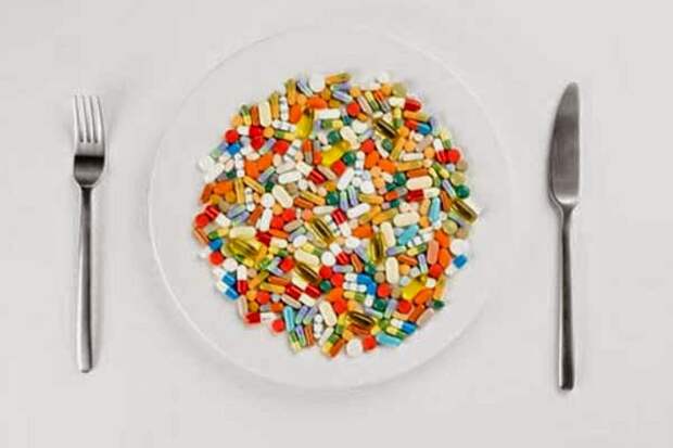 Несовместимость лекарств с едой. Возможно будет интересно.