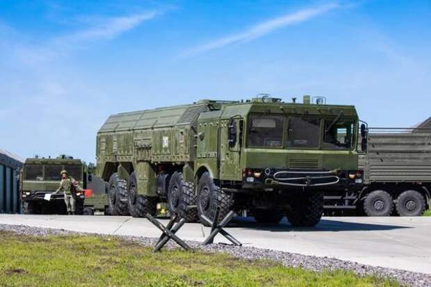 Военный эксперт Мураховский назвал «Искандеры» ракетной дубинкой Белоруссии для Польши