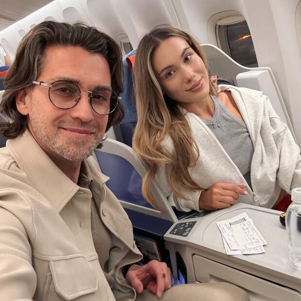 Бывший футболист сборной России высказался о 28-летней разнице в возрасте с женой