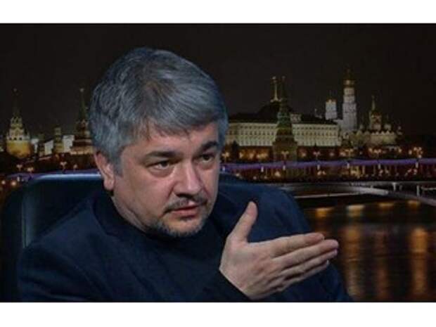 Ростислав Ищенко: Блогер Навальный хочет в Москву…