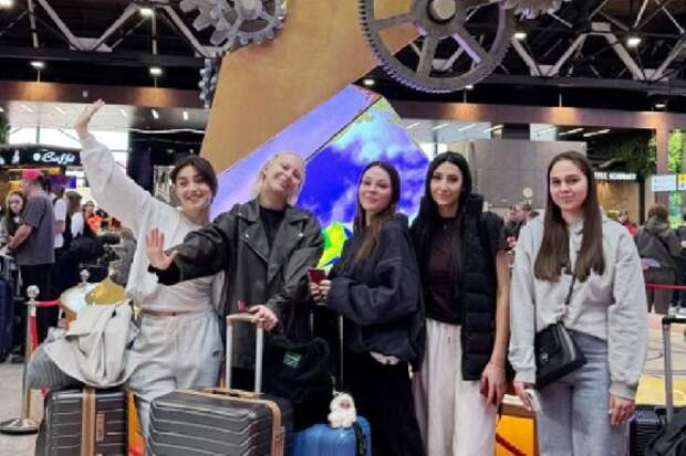 Вторая группа державинцев отправилась на стажировку в Китай