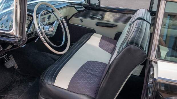 Mercury Montclair Sun Valley 1955 с прозрачной крышей