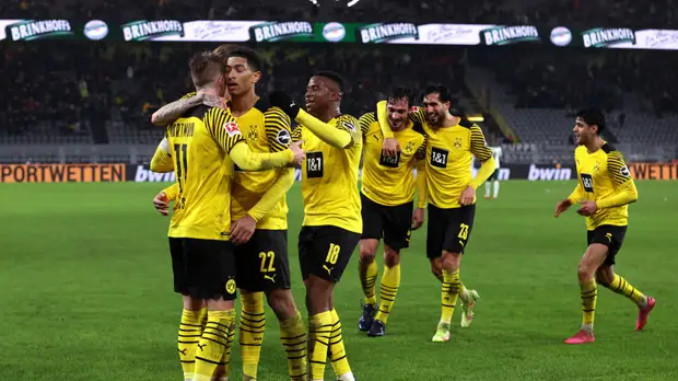 «Боруссия» Дортмунд разгромила менхенгладбахскую «Боруссию» в матче Бундеслиги