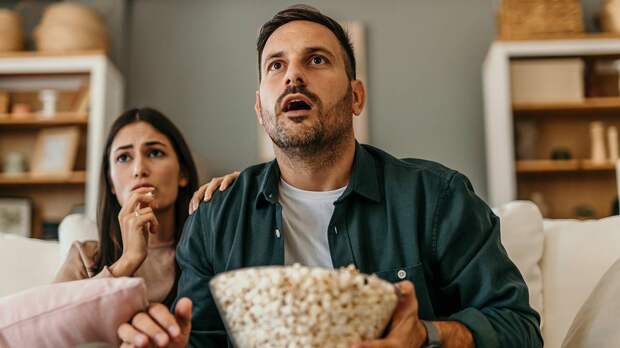 Глубокая психология: с чем связано желание пересматривать только знакомые фильмы и сериалы