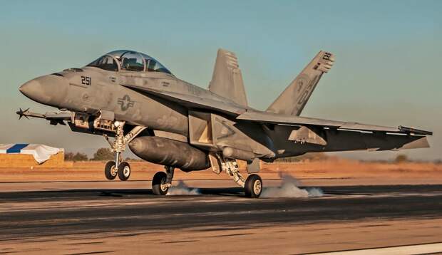 F/A-18 Super Hornet. Фото из Яндекс-коллекции