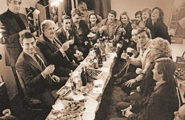 Редкие фото советских знаменитостей на праздниках и во время застолья СССР, застолье, знаменитости, фото