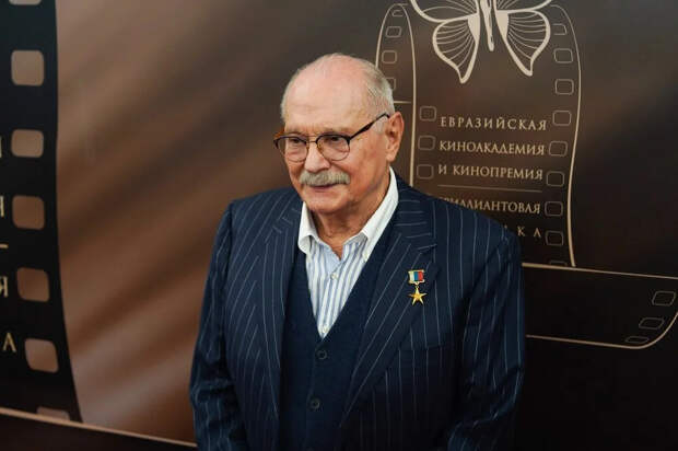 Ещё одно разоблачение от Михалкова: Исповедь "экономического убийцы"