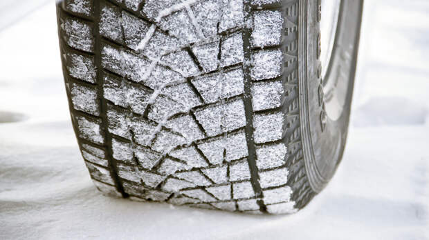 Синоптик Позднякова: менять шины в Москве ещё рано