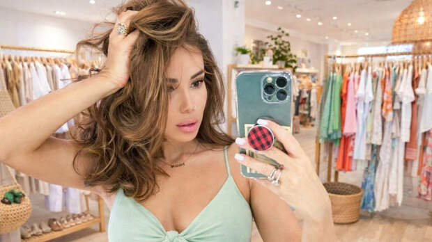 Начало было громким. А теперь "девочки" пускают концы в воду. Неожиданный финал для "подруги" Виктории Бони