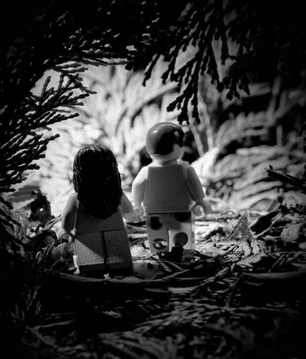 Репродукции из Lego - прогулка в райском саду
