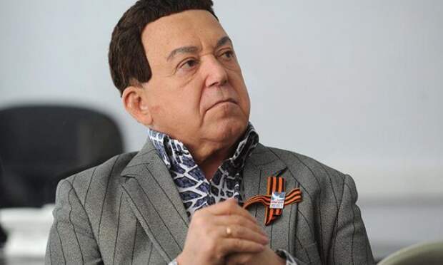 Иосиф Кобзон резко и в жёсткой форме высказался в адрес властей Киева после запрета Знамени Победы Иосиф Кобзон резко и в жёсткой форме высказался в адрес властей Киева после запрета Знамени Победы