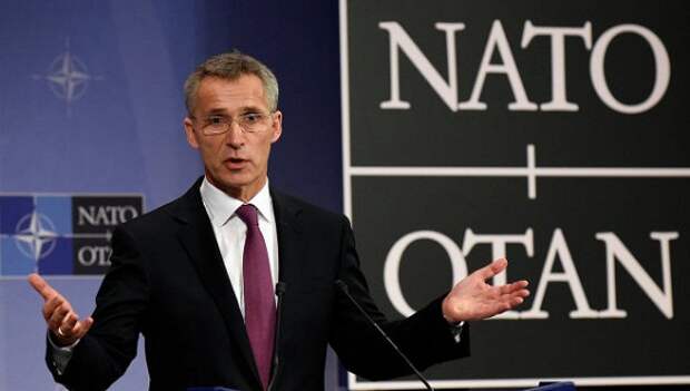 Генсек НАТО призвал Россию публиковать в интернете расписание военных учений
