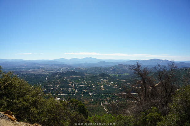 Mount-Woodson-Potato-Chip-Rock-San-Diego-4.jpg