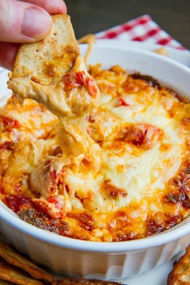 12. Запеченный красный перец с сыром 12. Запеченный красный перец с сыром еда, рецепты, сыр