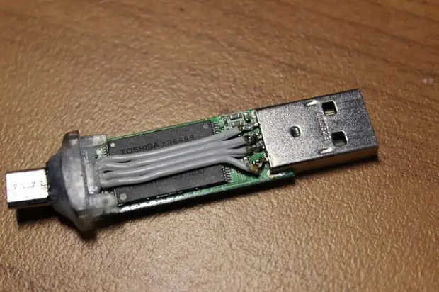 Usb работа. Бескорпусная флешка. Самоделки из USB кабеля. Переделка USB -TTL. Самоделки из USB флешки.